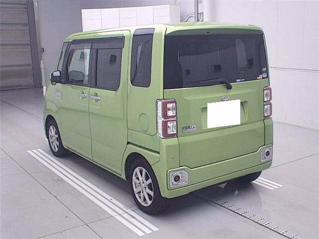 TOYOTA PIXIS MEGA