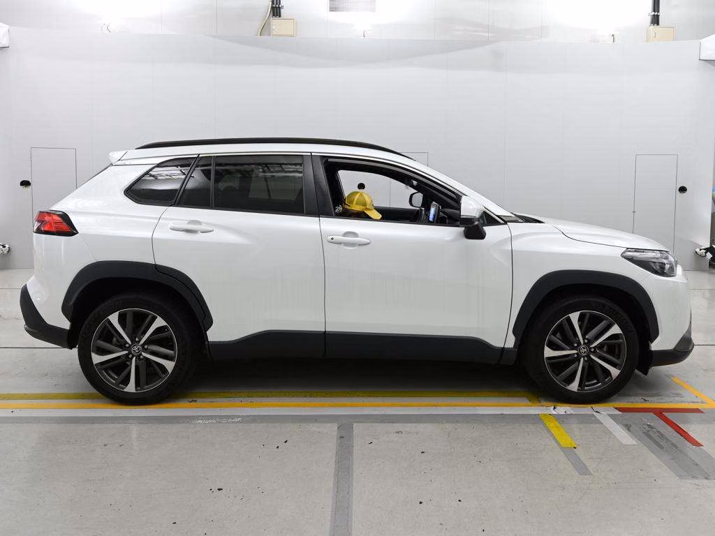 TOYOTA COROLLA CROSS
