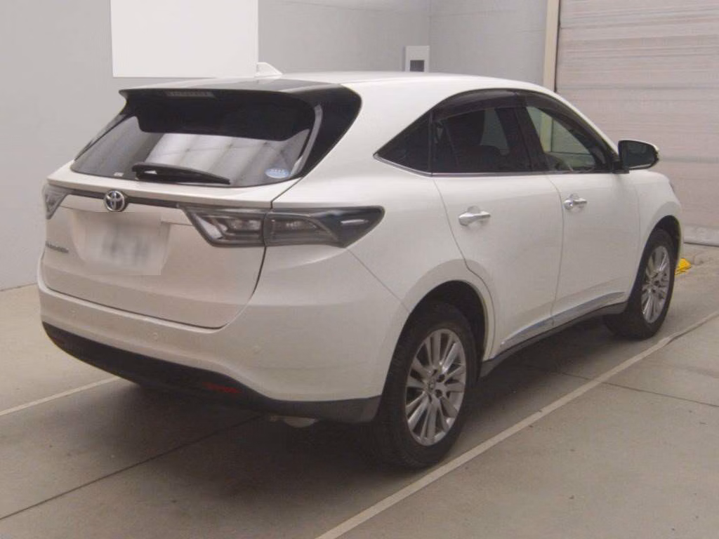 TOYOTA HARRIER