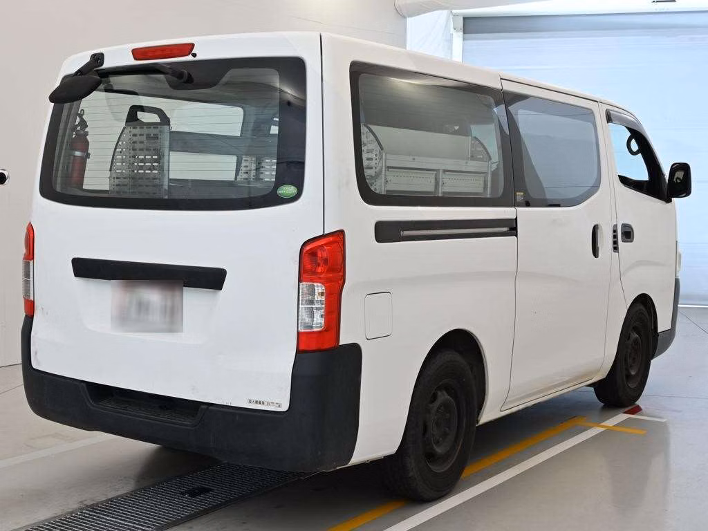 NISSAN NV350 CARAVAN