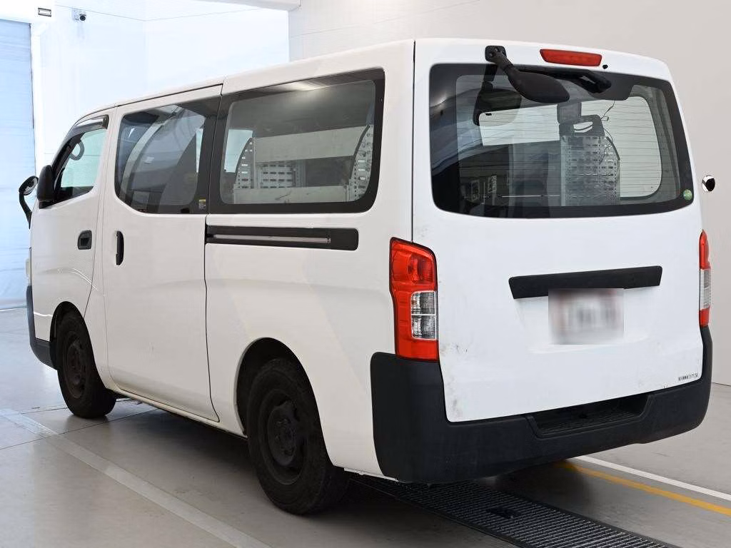 NISSAN NV350 CARAVAN
