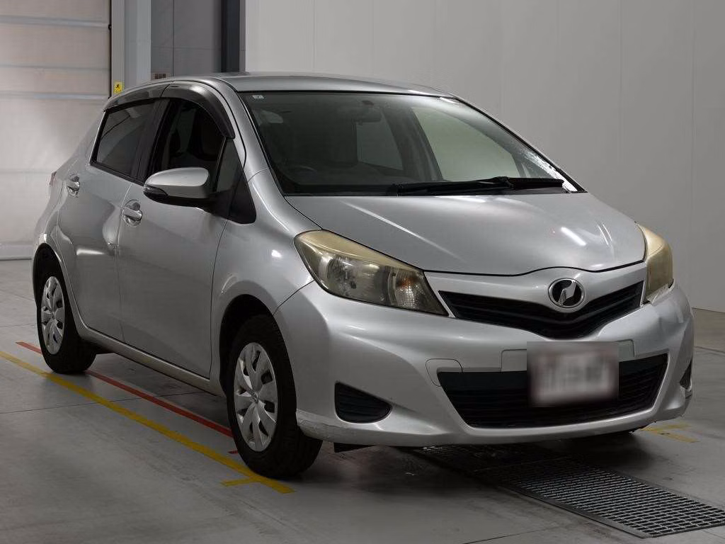 TOYOTA VITZ