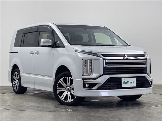 MITSUBISHI DELICA D:5
