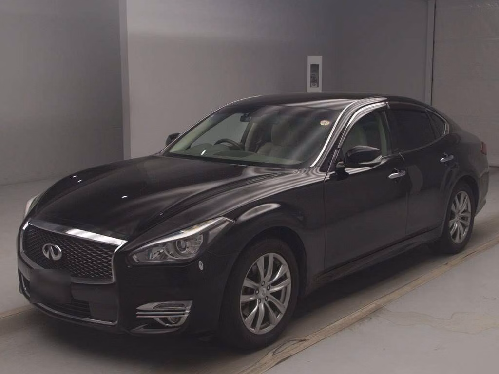 NISSAN FUGA