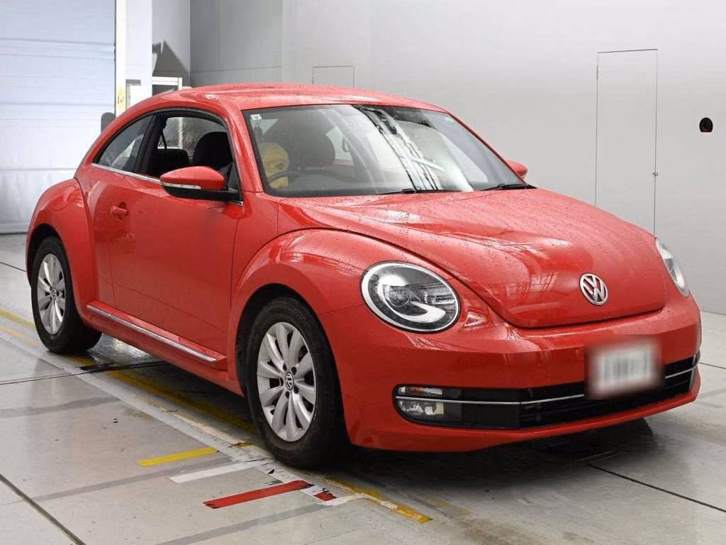 VOLKSWAGEN BEETLE