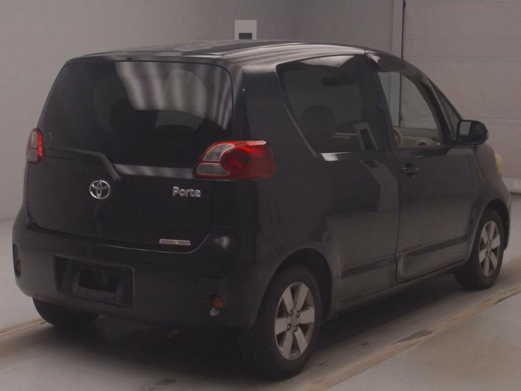 TOYOTA PORTE