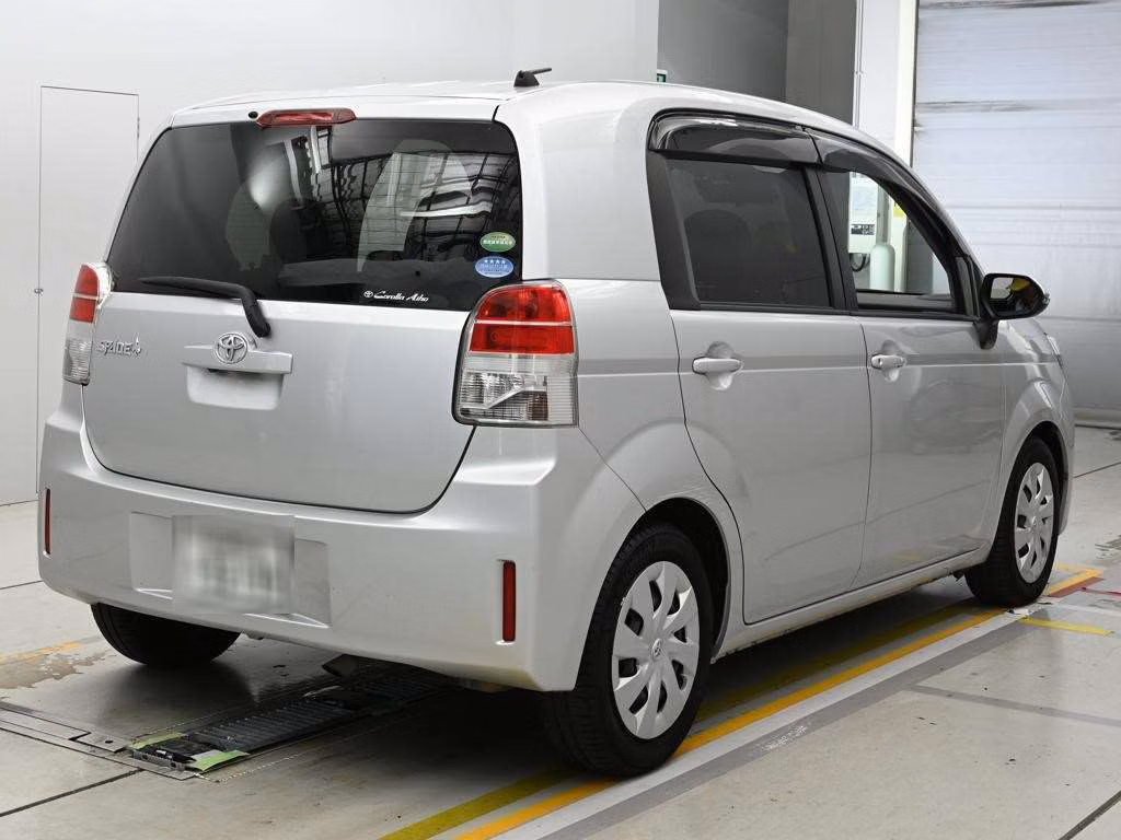 TOYOTA SPADE