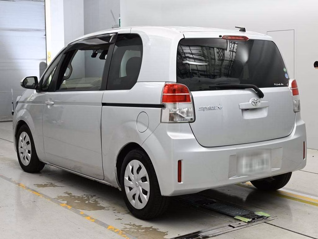 TOYOTA SPADE