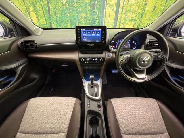 TOYOTA YARIS CROSS