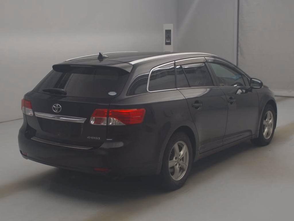 TOYOTA AVENSIS