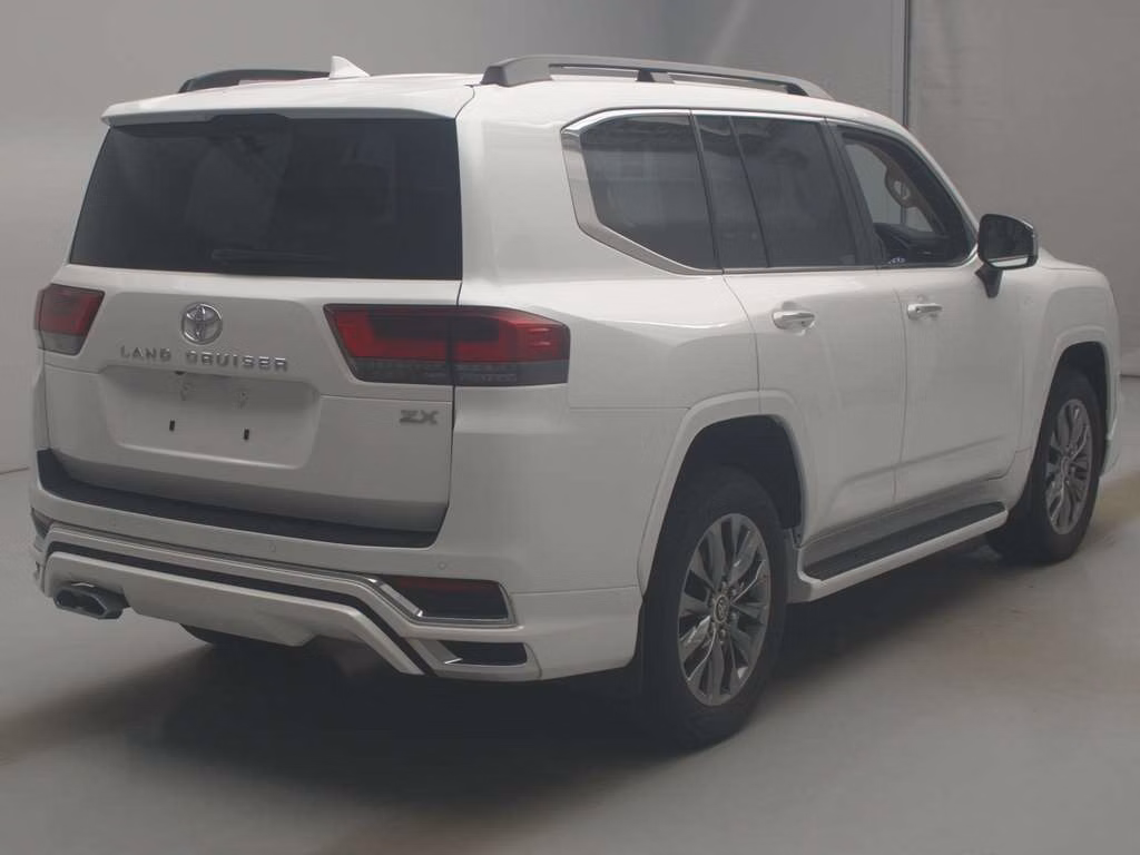 TOYOTA LAND CRUISER