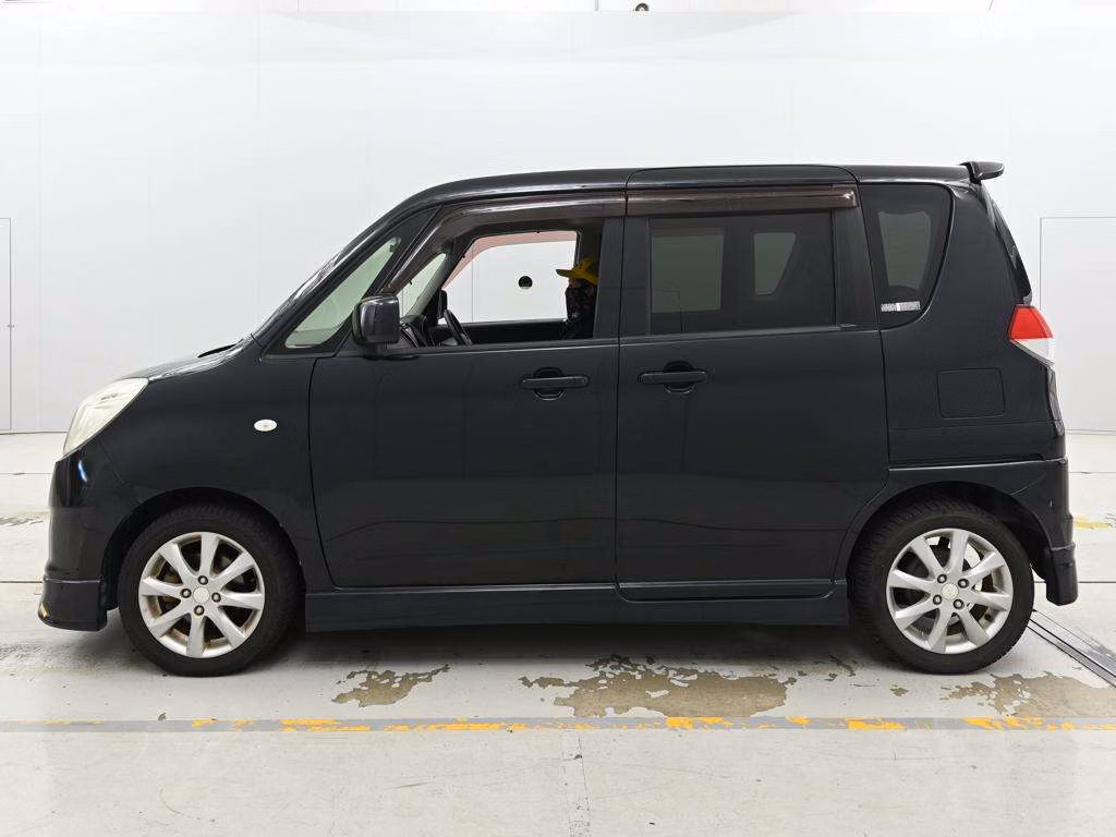 MITSUBISHI DELICA D:2