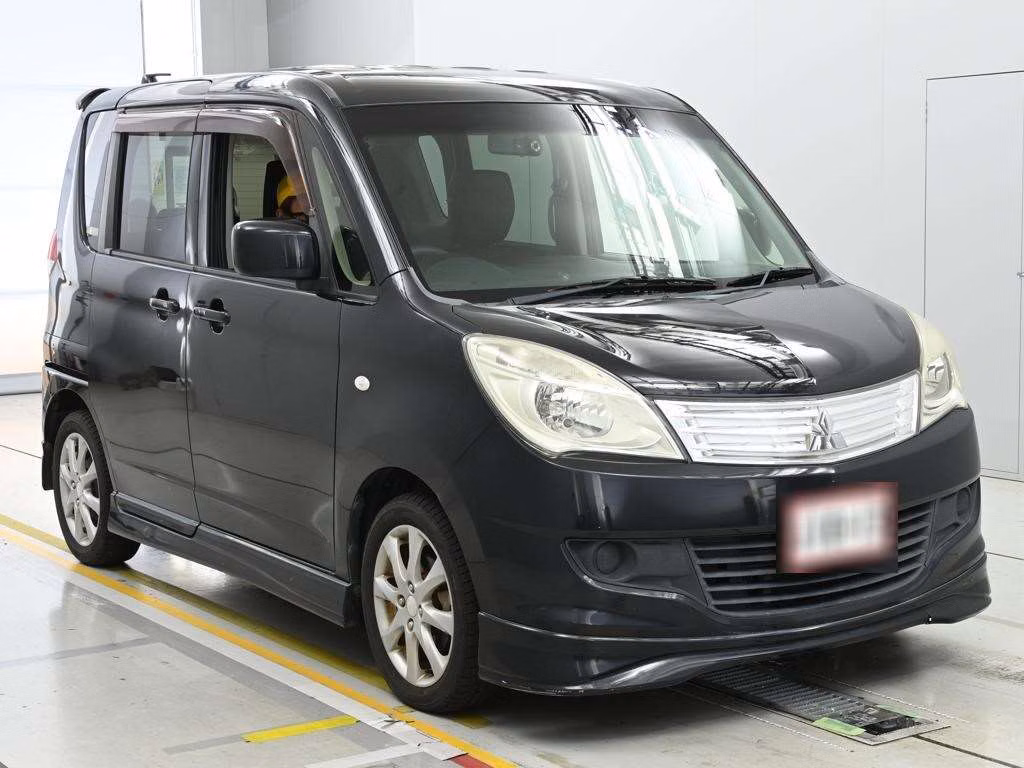 MITSUBISHI DELICA D:2