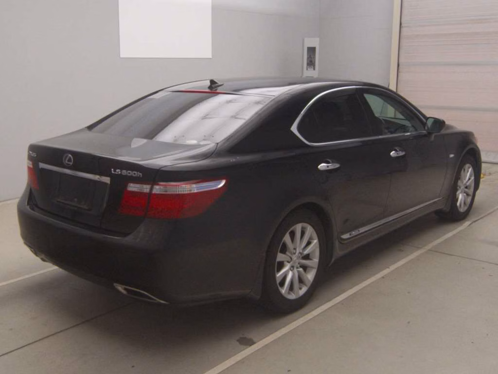 LEXUS LS600H