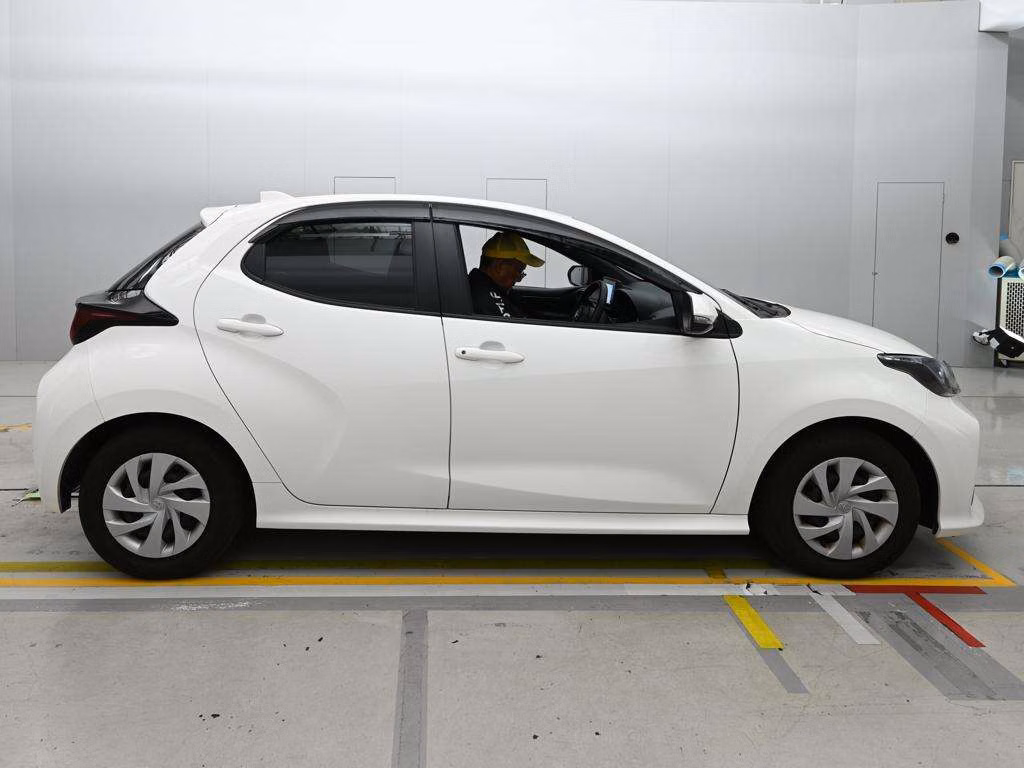 TOYOTA YARIS