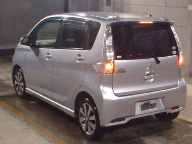 MITSUBISHI EK CUSTOM