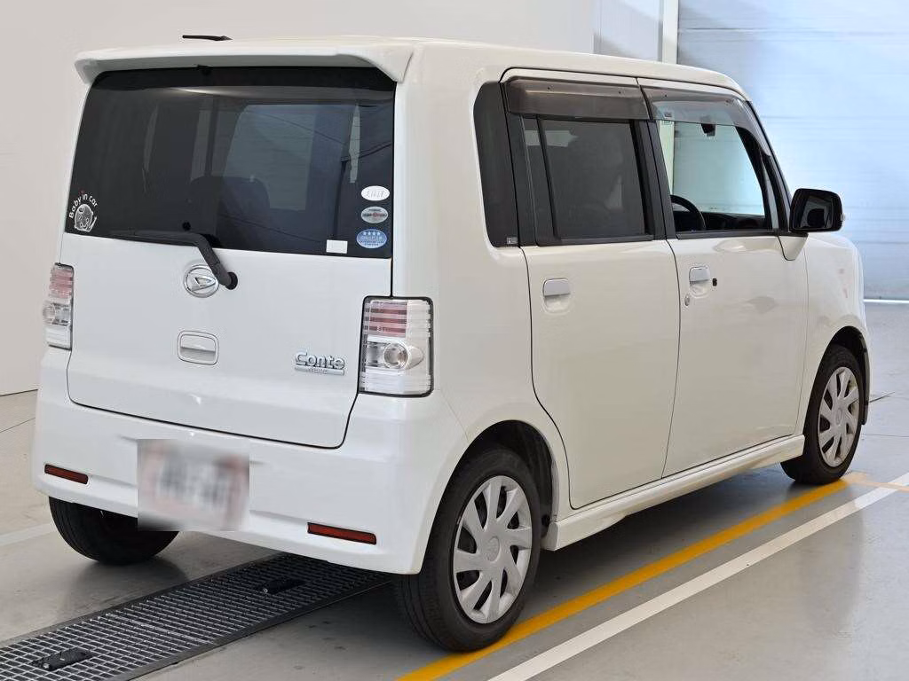 DAIHATSU MOVE CONTE