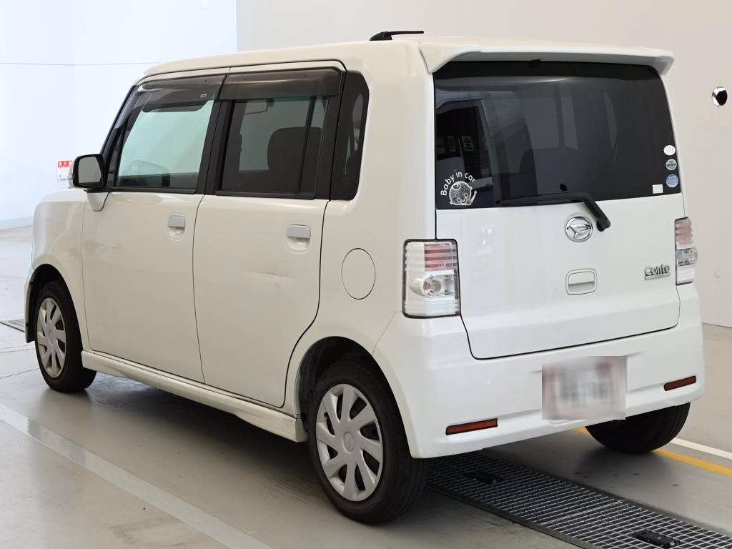 DAIHATSU MOVE CONTE