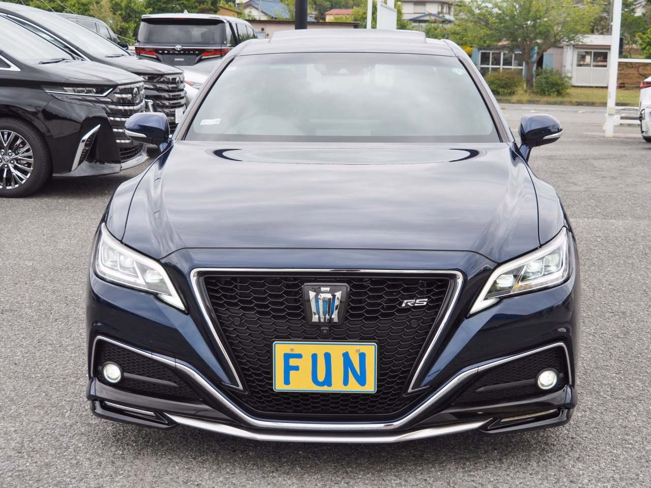 TOYOTA CROWN