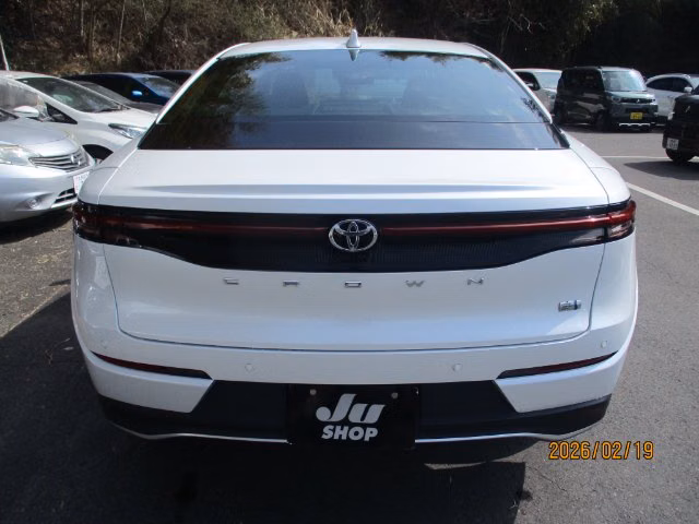 TOYOTA CROWN
