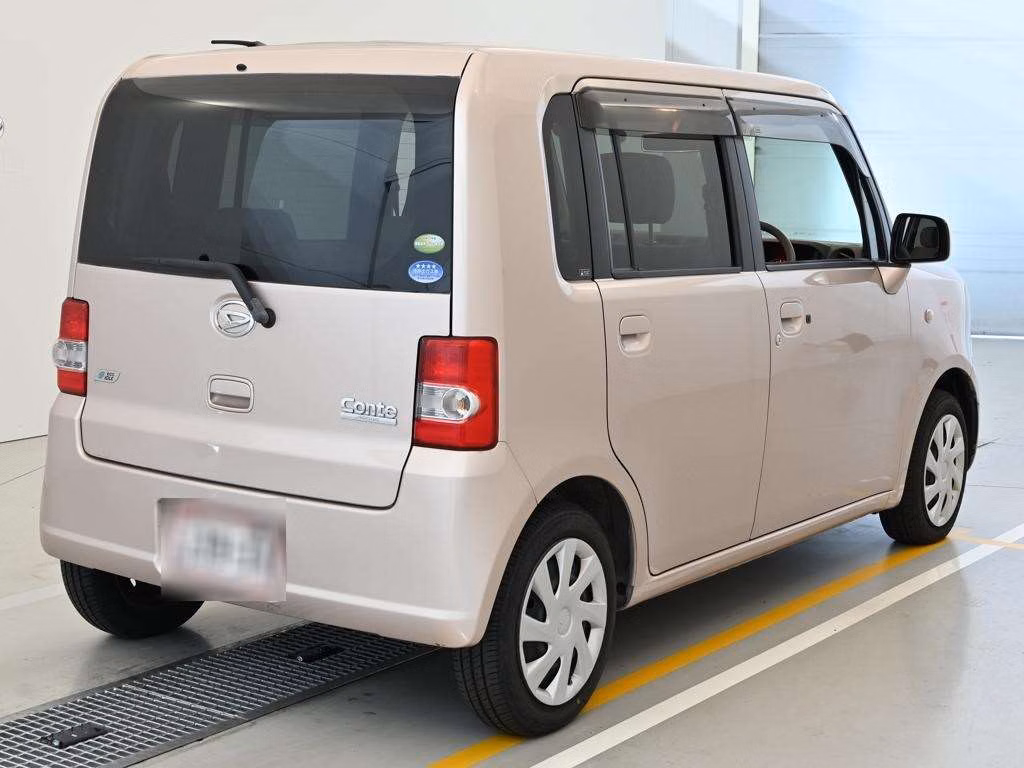 DAIHATSU MOVE CONTE