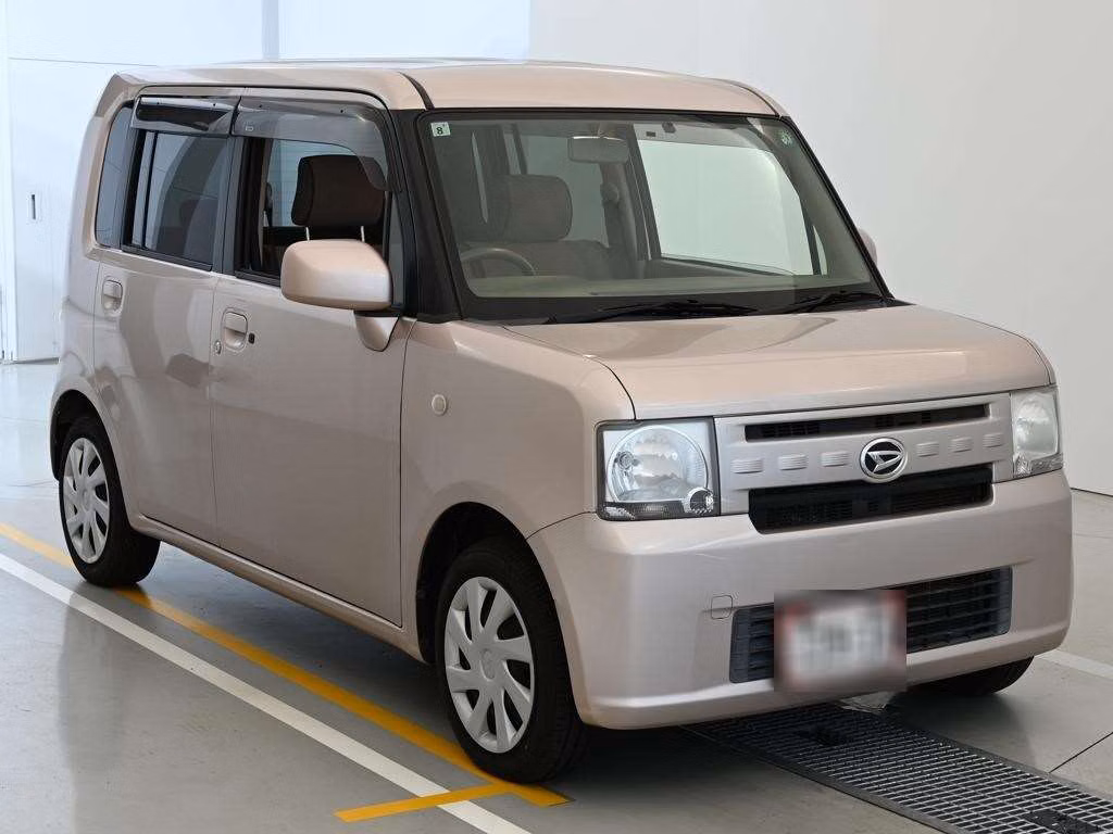DAIHATSU MOVE CONTE
