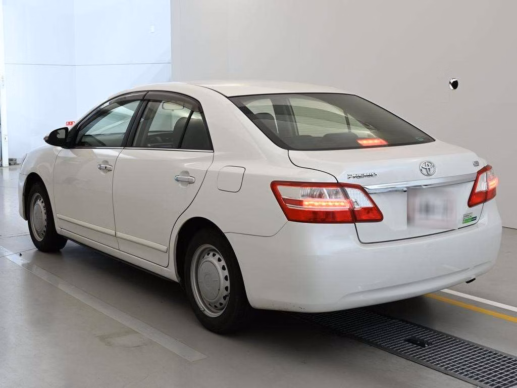 TOYOTA PREMIO