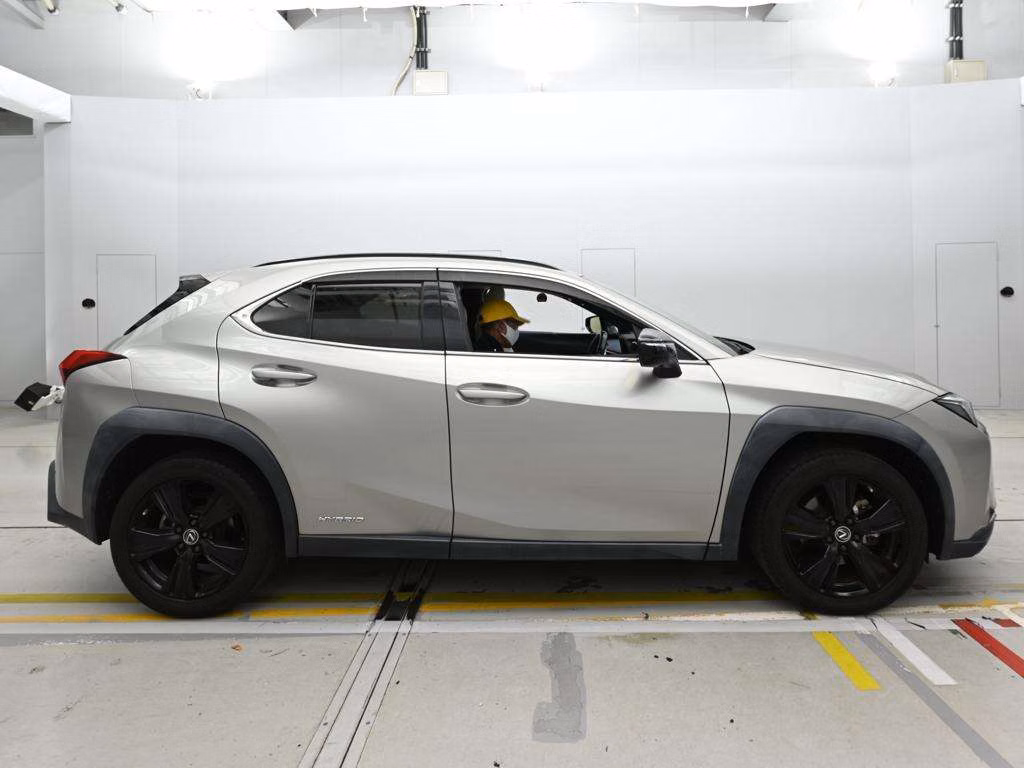 LEXUS UX250H