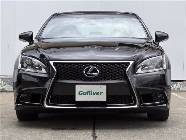 LEXUS LS600H