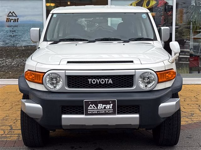 TOYOTA FJ CRUISER