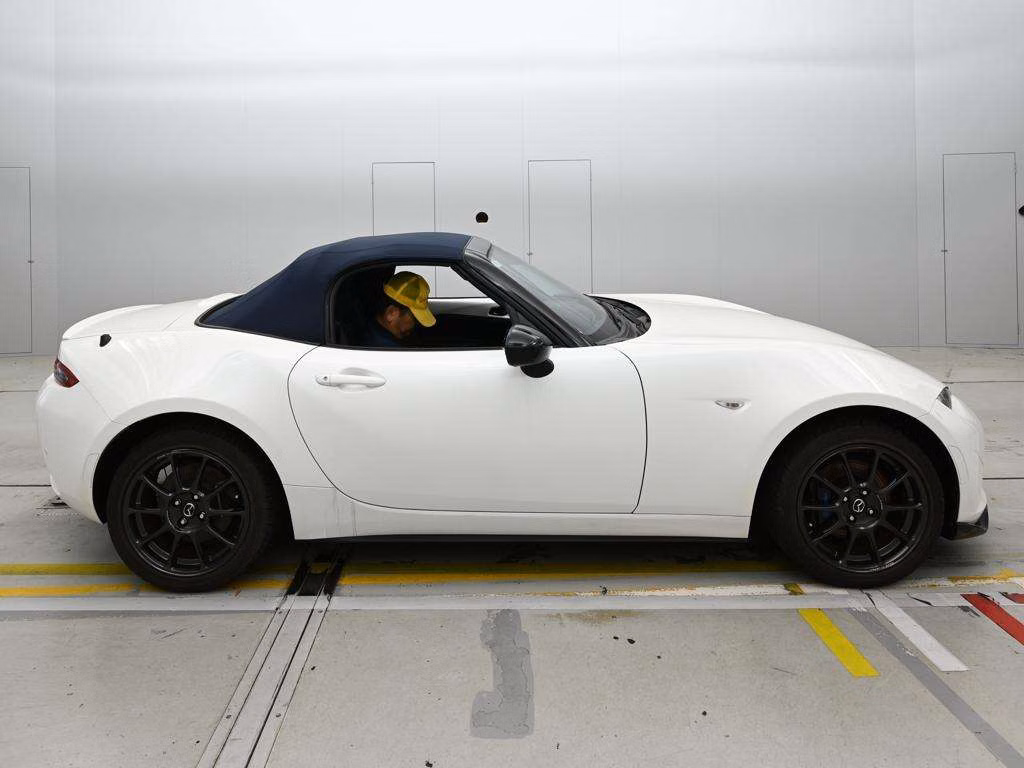 MAZDA MX-5