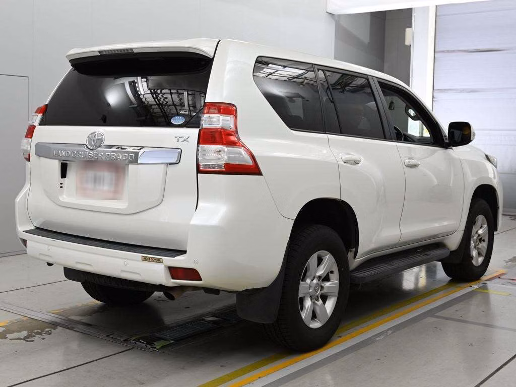TOYOTA LAND CRUISER PRADO