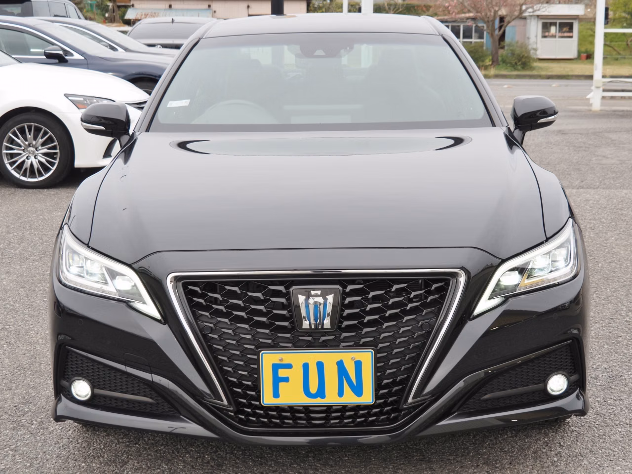 TOYOTA CROWN