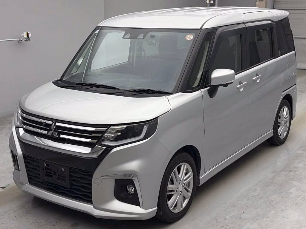 MITSUBISHI DELICA D:2