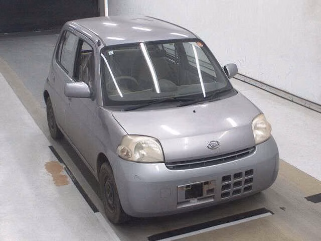 DAIHATSU ESSE