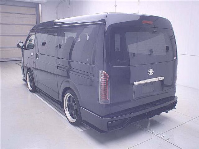 TOYOTA REGIUS ACE