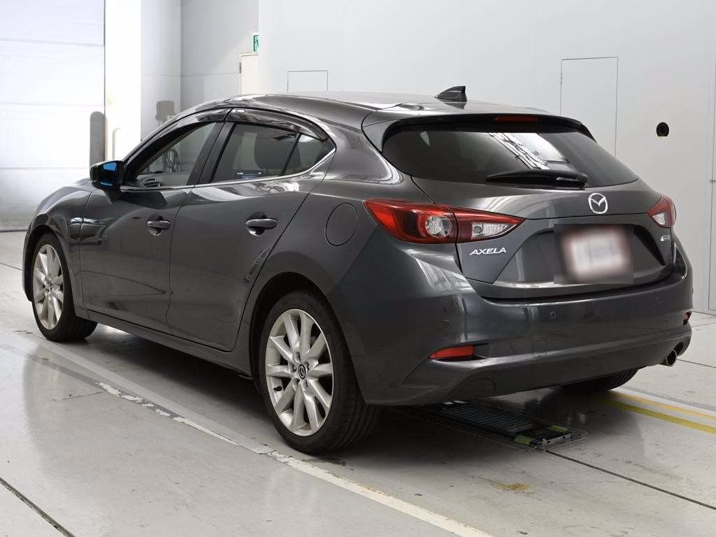 MAZDA AXELA