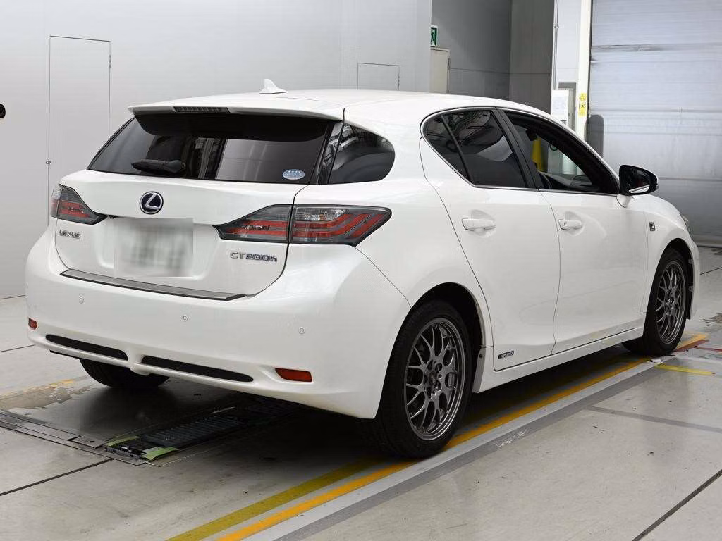 LEXUS CT200H