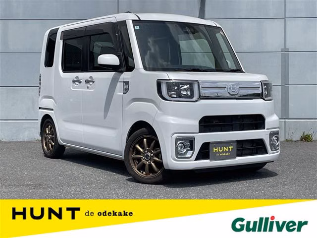 DAIHATSU WAKE