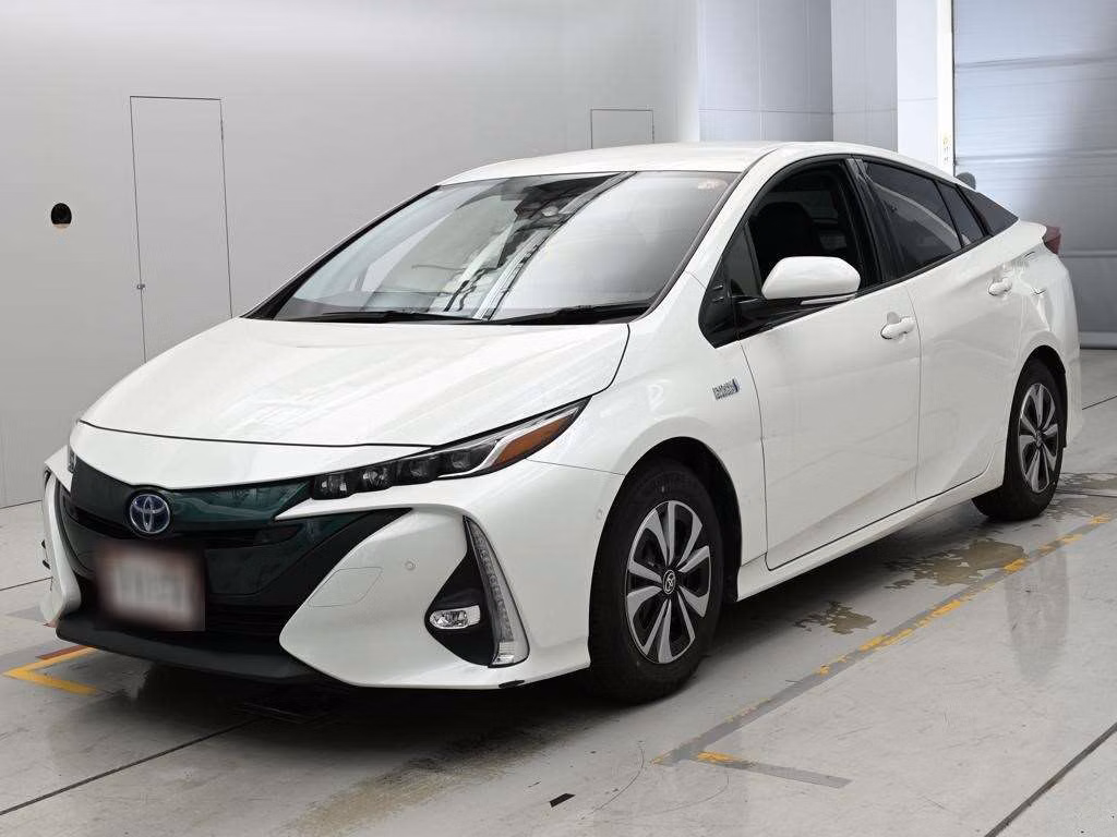 TOYOTA PRIUS PHV