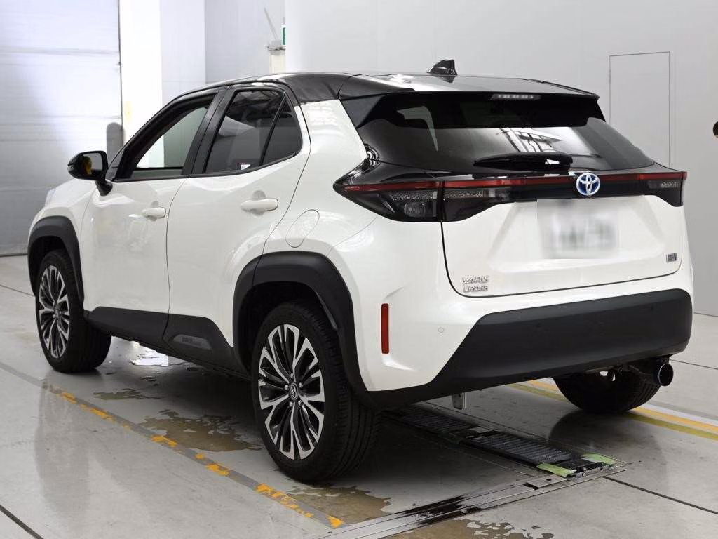 TOYOTA YARIS CROSS