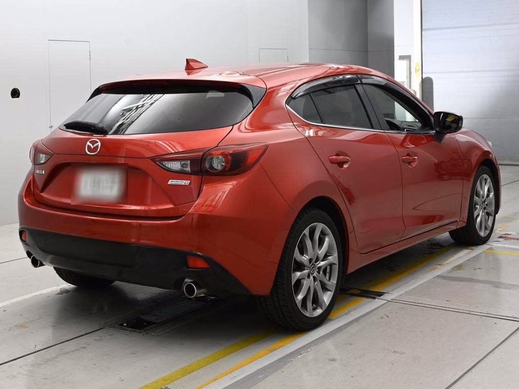 MAZDA AXELA