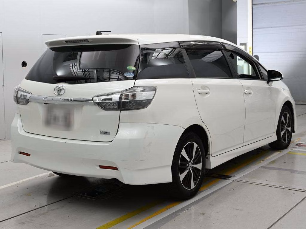 TOYOTA WISH