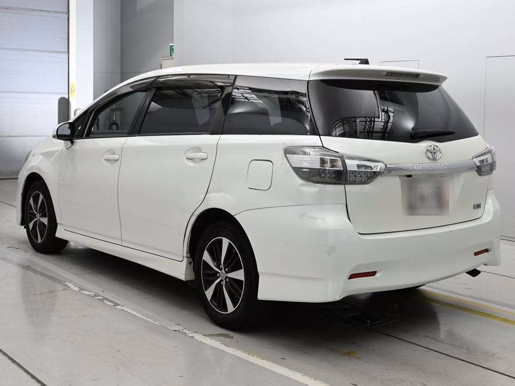TOYOTA WISH