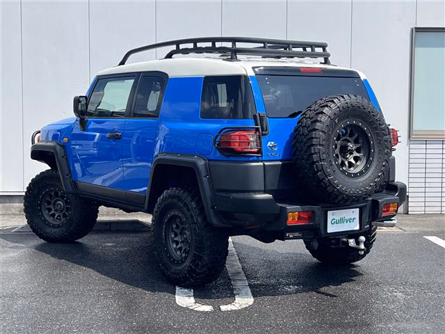 TOYOTA FJ CRUISER