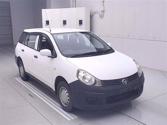 NISSAN AD
