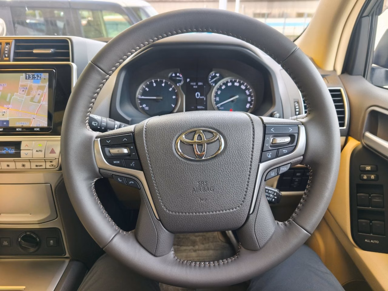 TOYOTA LAND CRUISER PRADO