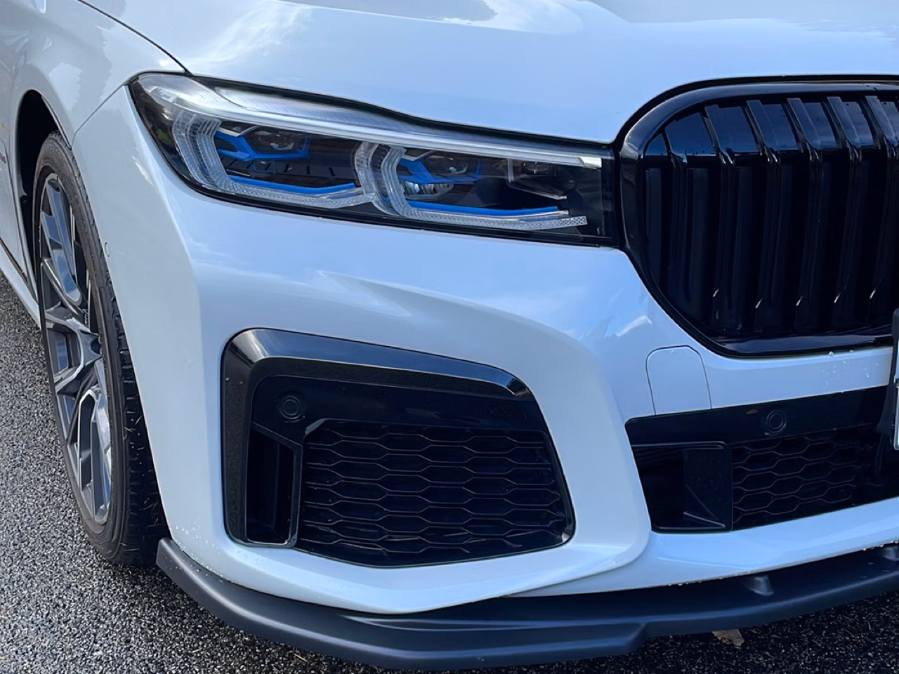 BMW 7-SERIES