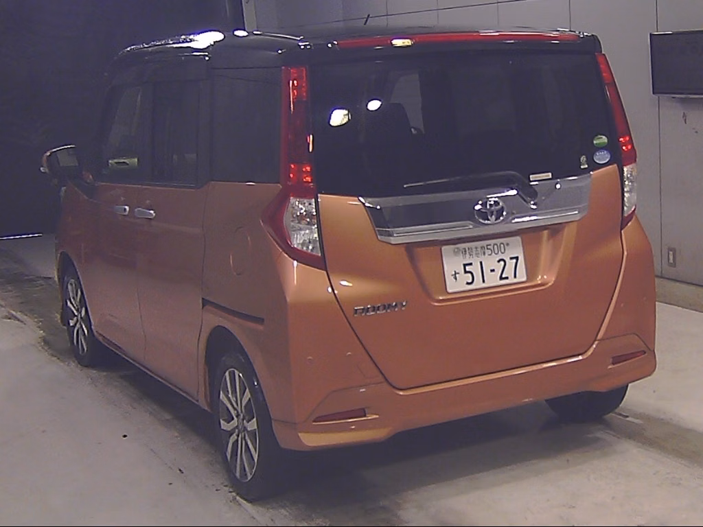TOYOTA ROOMY