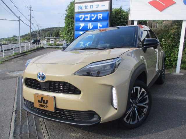 TOYOTA YARIS CROSS